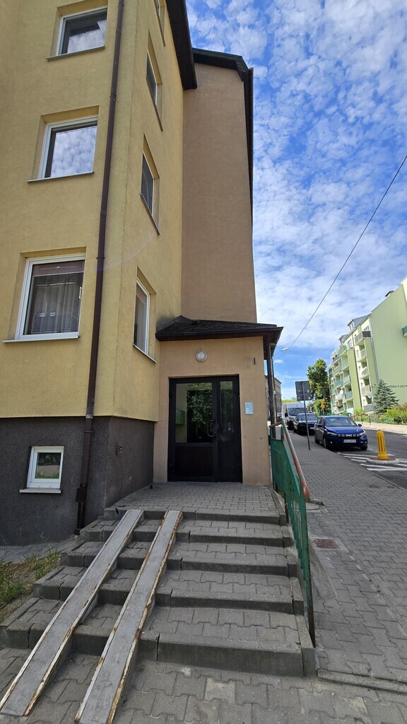 Rozkładowe 3 pokojowe mieszkanie z balkonem