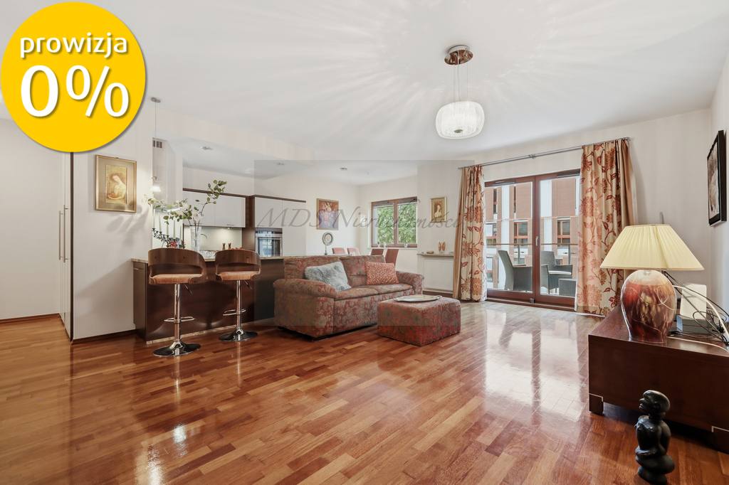 wygodny apartament w Miasteczku, 2 sypialnie