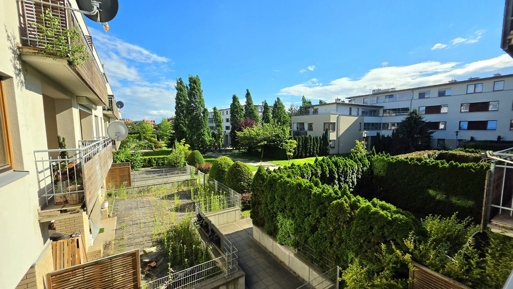 Apartament 3pok. Os. Magnolia 2007 r. I p., winda