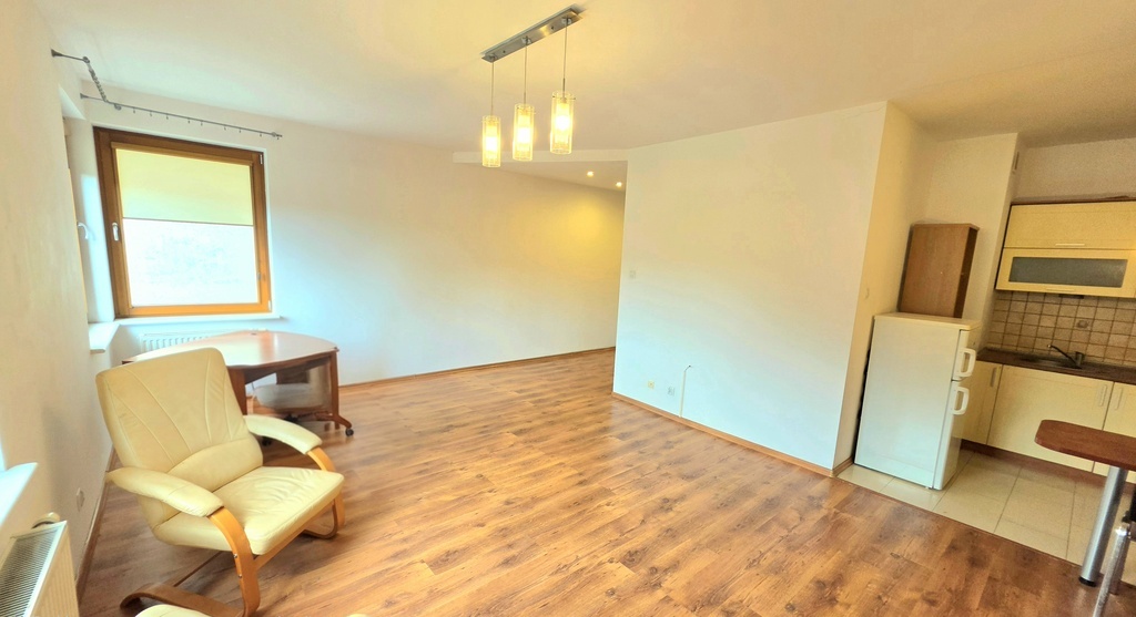 Apartament 3pok. Os. Magnolia 2007 r. I p., winda