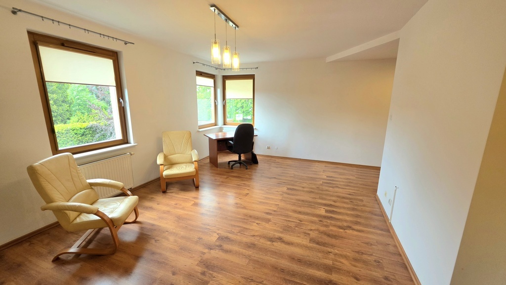 Apartament 3pok. Os. Magnolia 2007 r. I p., winda