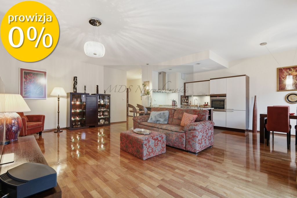 wygodny apartament w Miasteczku, 2 sypialnie