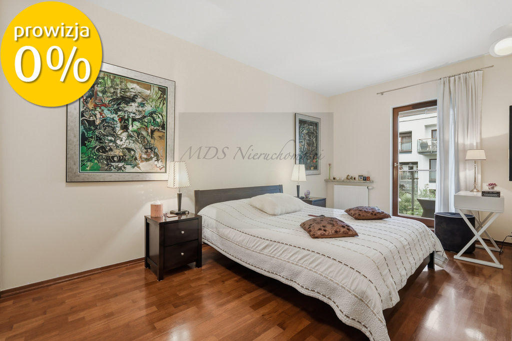 wygodny apartament w Miasteczku, 2 sypialnie