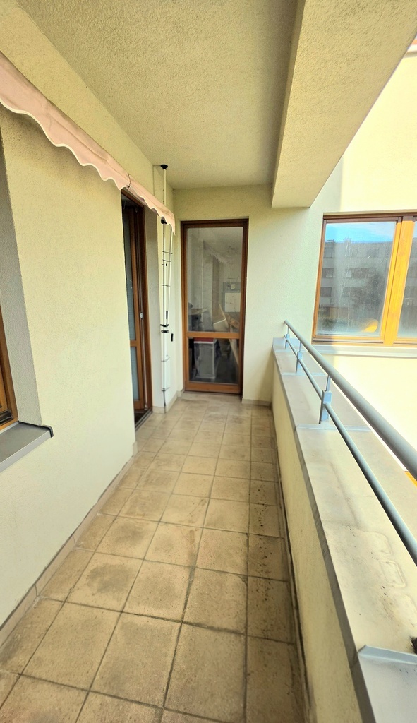 Apartament 3pok. Os. Magnolia 2007 r. I p., winda