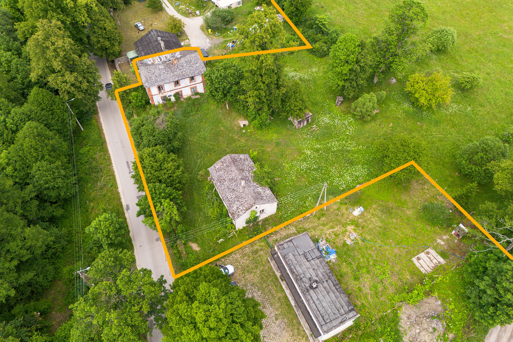 2,23 ha i XIX-wieczny folwark. Masz plan?
