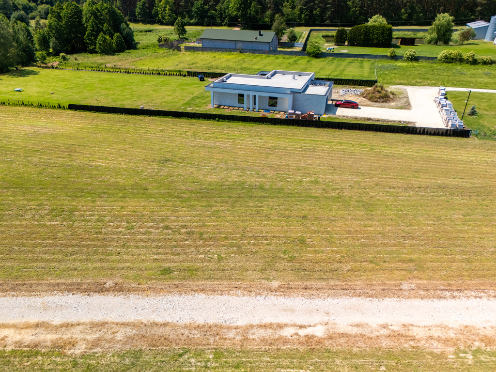 945 m² | WZ | Tylko 7 km od Radomska!