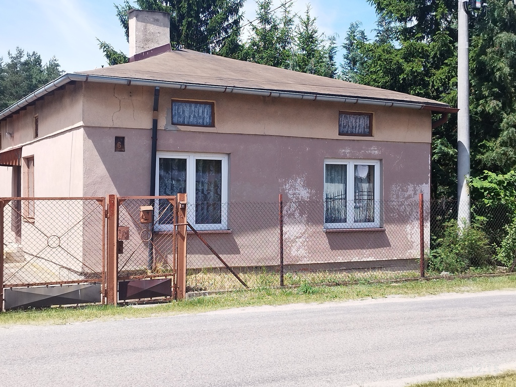 Dom parterowy w Piaskach Rudnickich, 1594m² działk