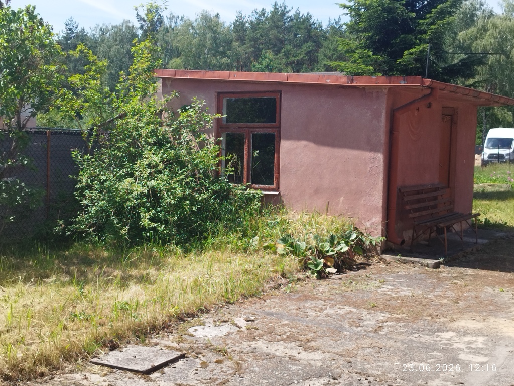 Dom parterowy w Piaskach Rudnickich, 1594m² działk