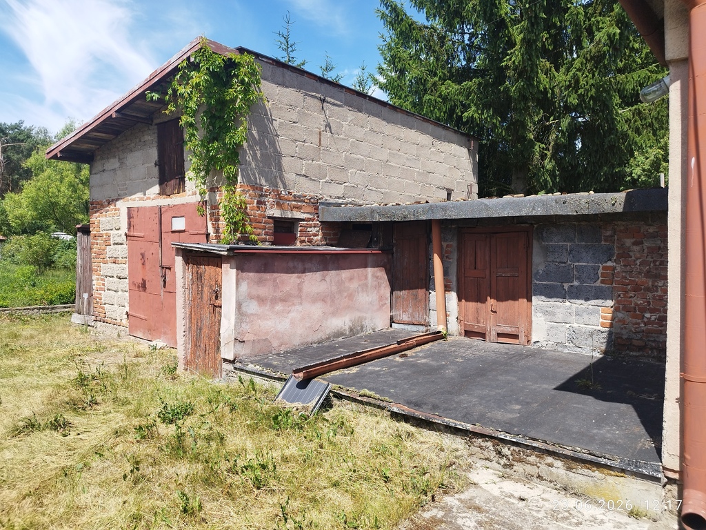 Dom parterowy w Piaskach Rudnickich, 1594m² działk
