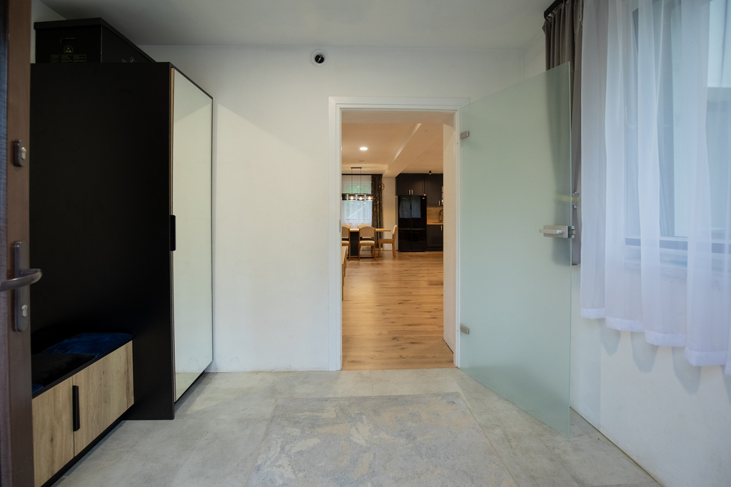 Dom 250m² z dużym warsztatem 150m²
