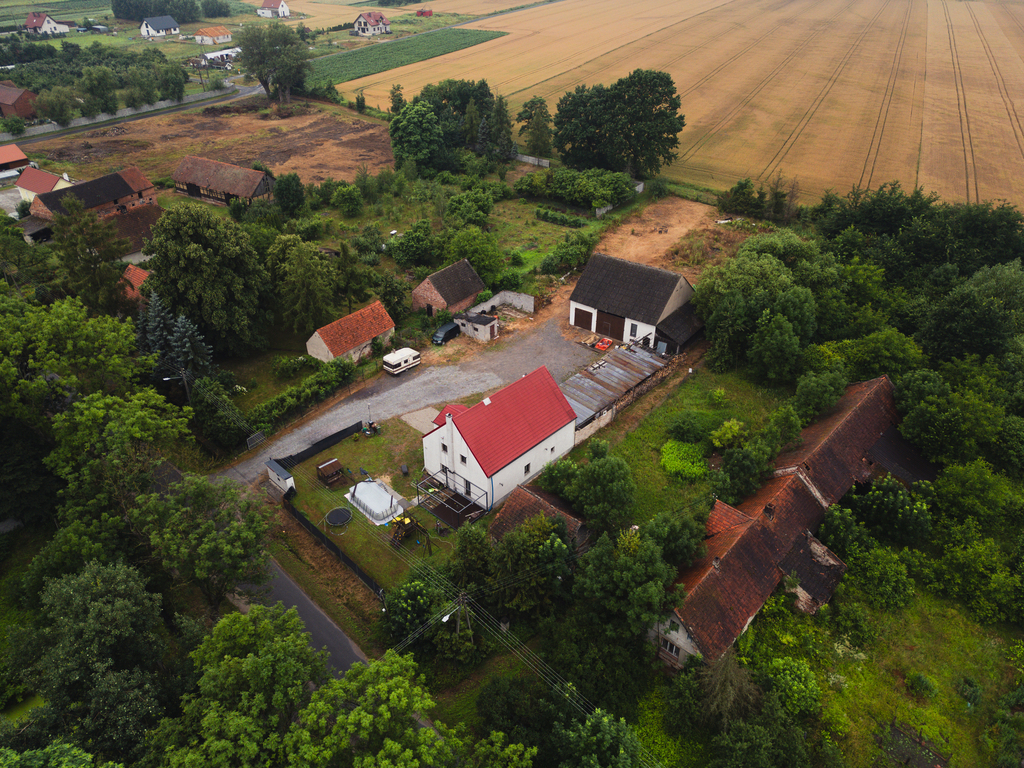 Dom 250m² z dużym warsztatem 150m²