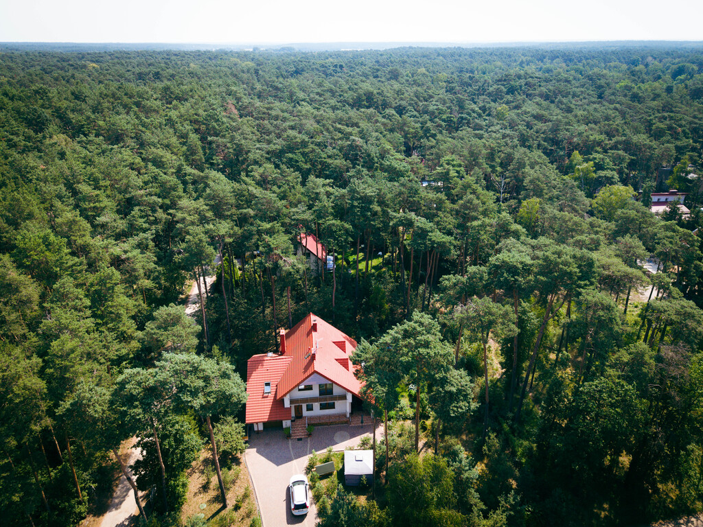 Wyjątkowy dom otulony lasem | Sokolniki-Las