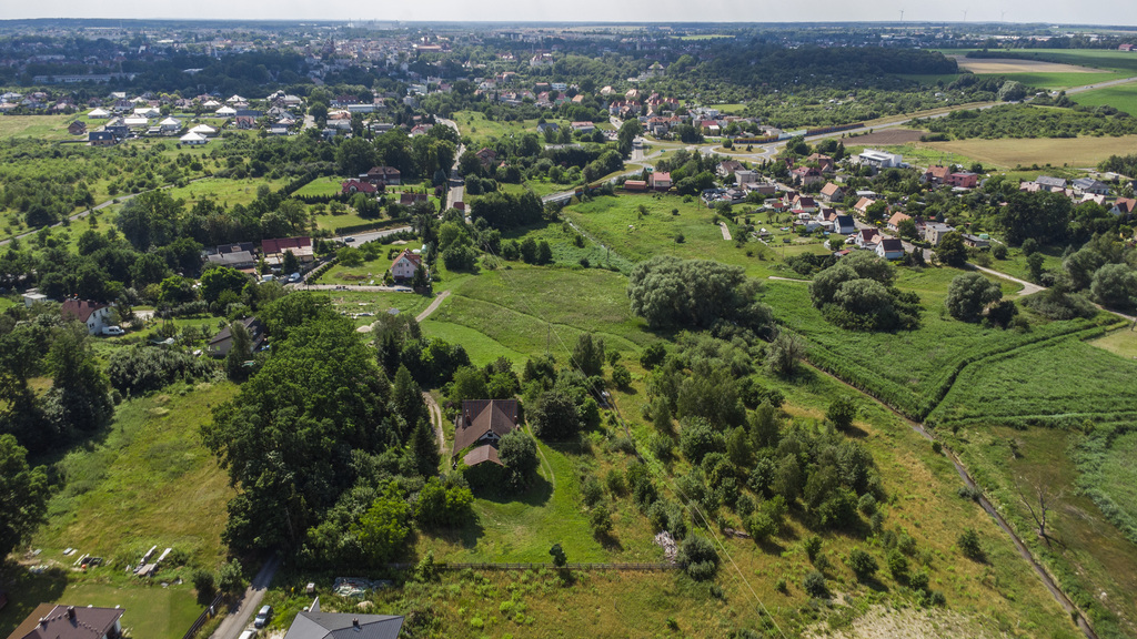 DOM SPRZEDAŻ