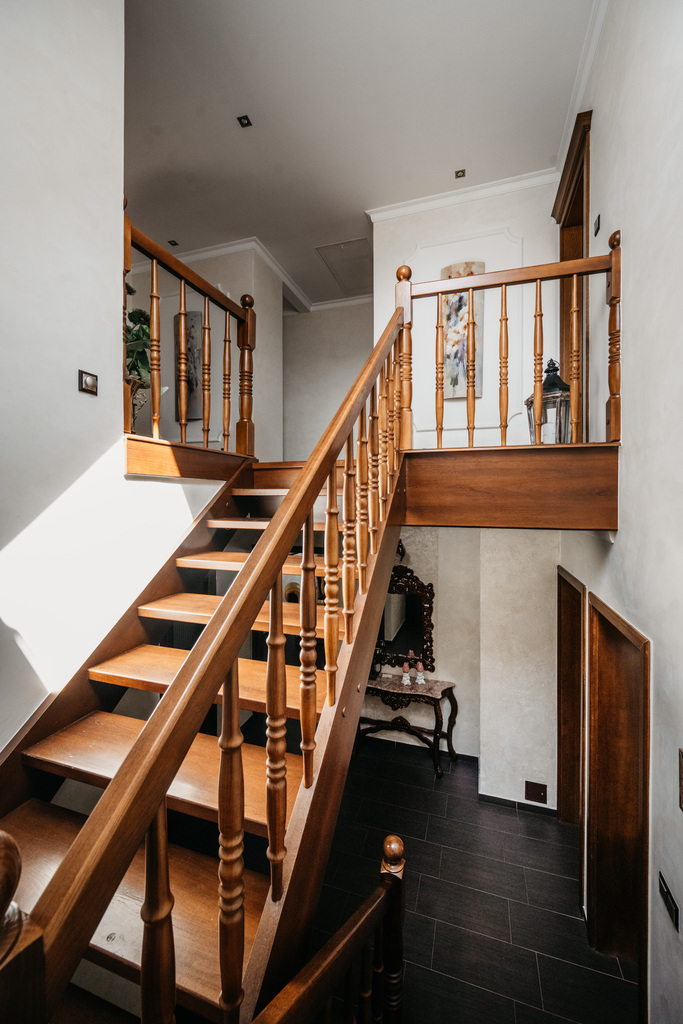Wyjątkowa rezydencja pod lasem 380m2