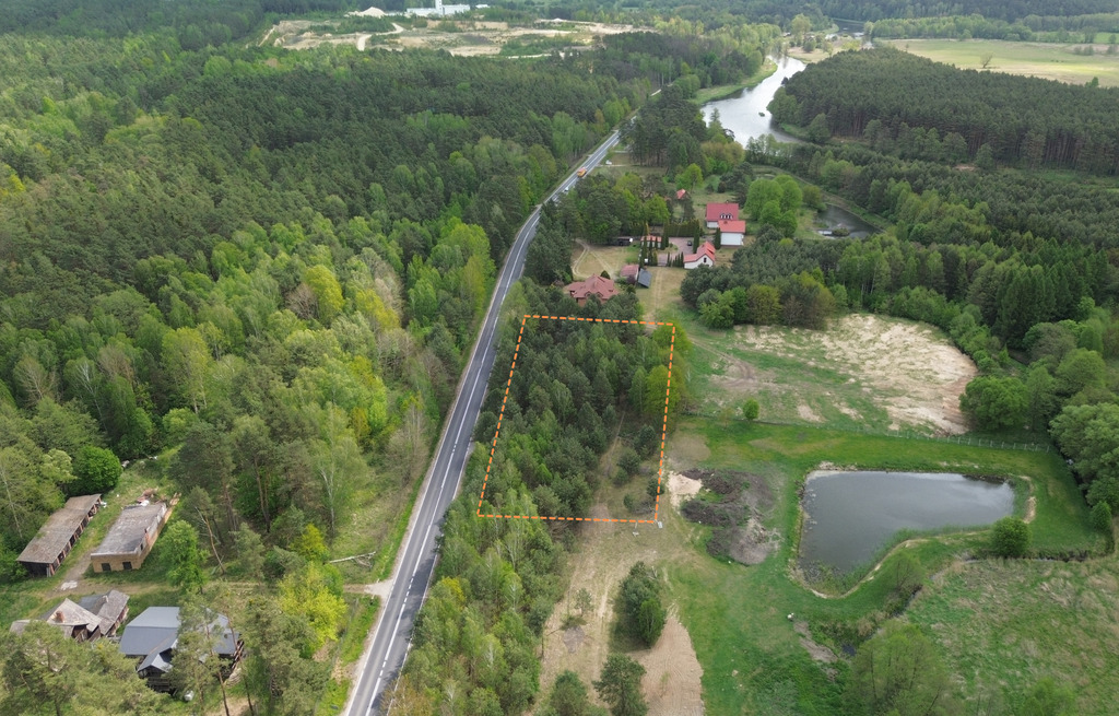 Działka budowlana 5627 m² z WZ na 3 domy– Inowłódz