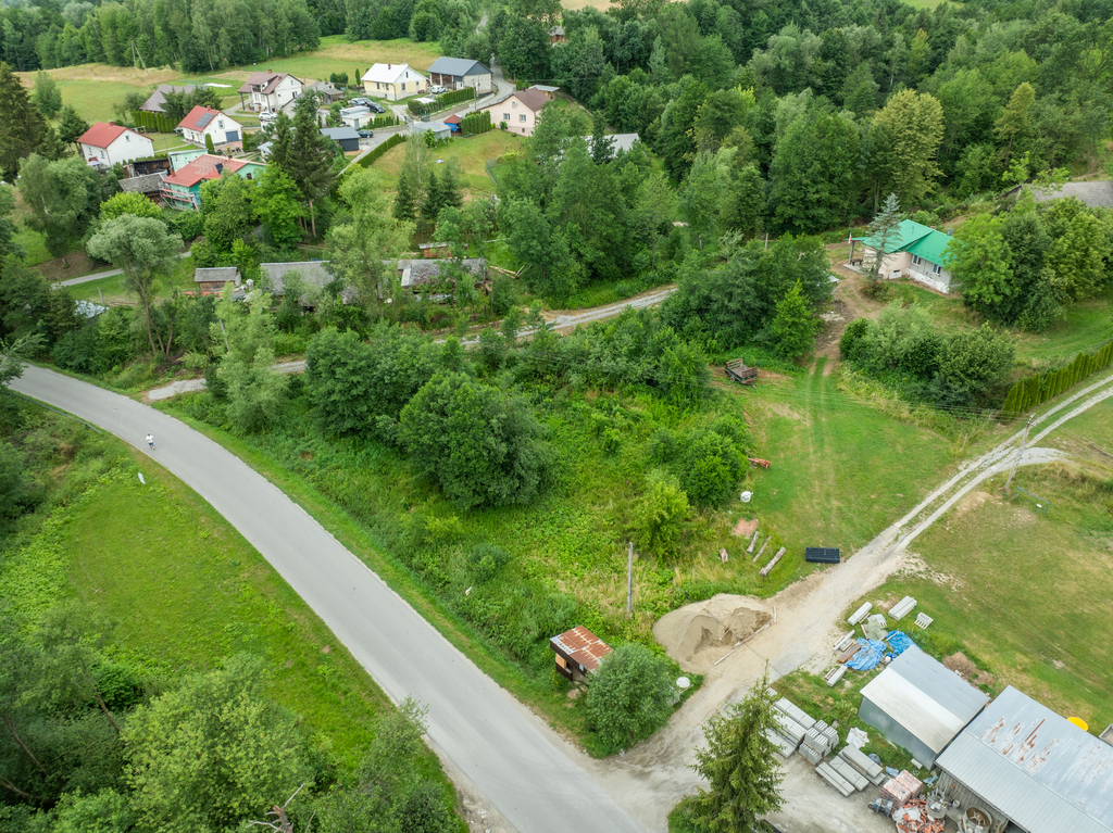 Broniszów - budowlana 22,48 ar z WZ