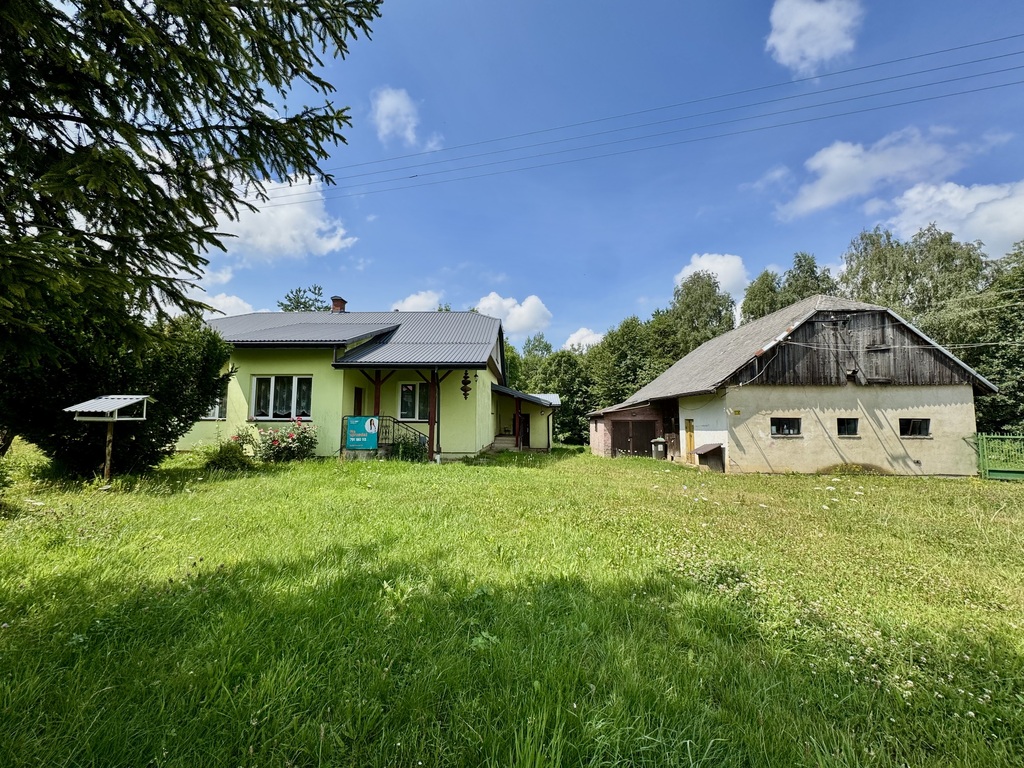 Dom z działką 1,21 ha - rezerwacja