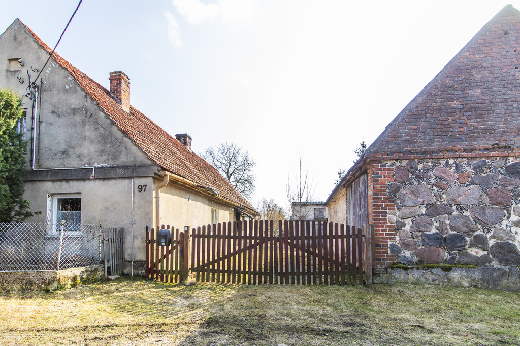 Tani dom do remontu Stypułów duża działka