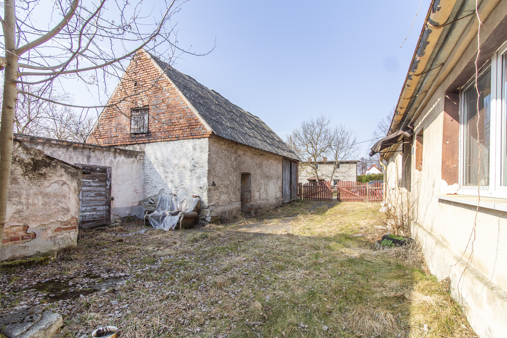 Tani dom do remontu Stypułów duża działka
