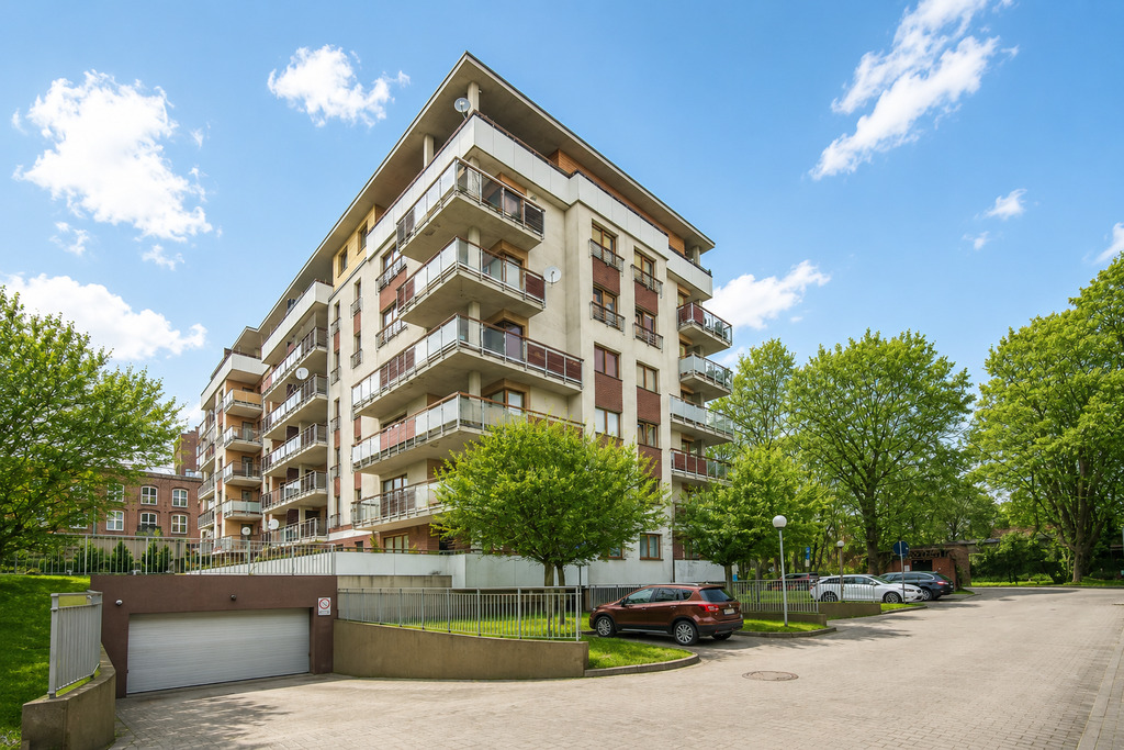 Zamieszkaj w Apartamentowcu 10 minut od centrum!