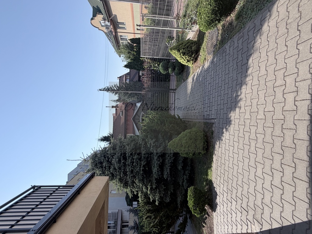 duże 2 pokoje z balkonem i garażem