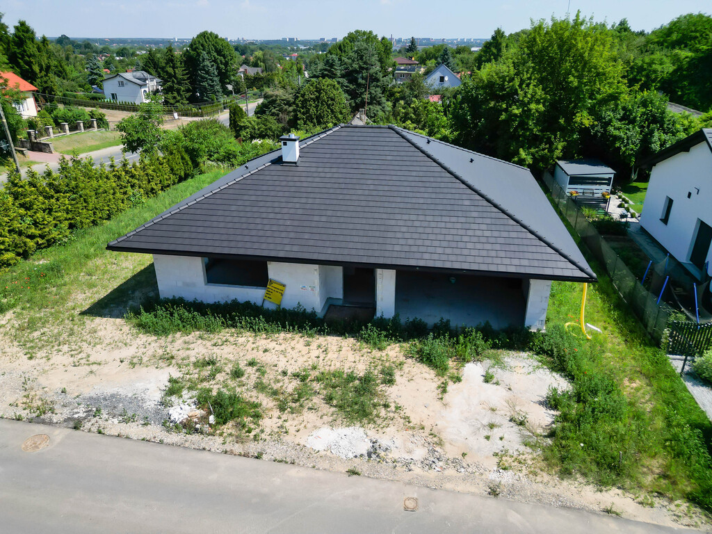 Dom parterowy stan surowy-130m2+1121m2 Szewna