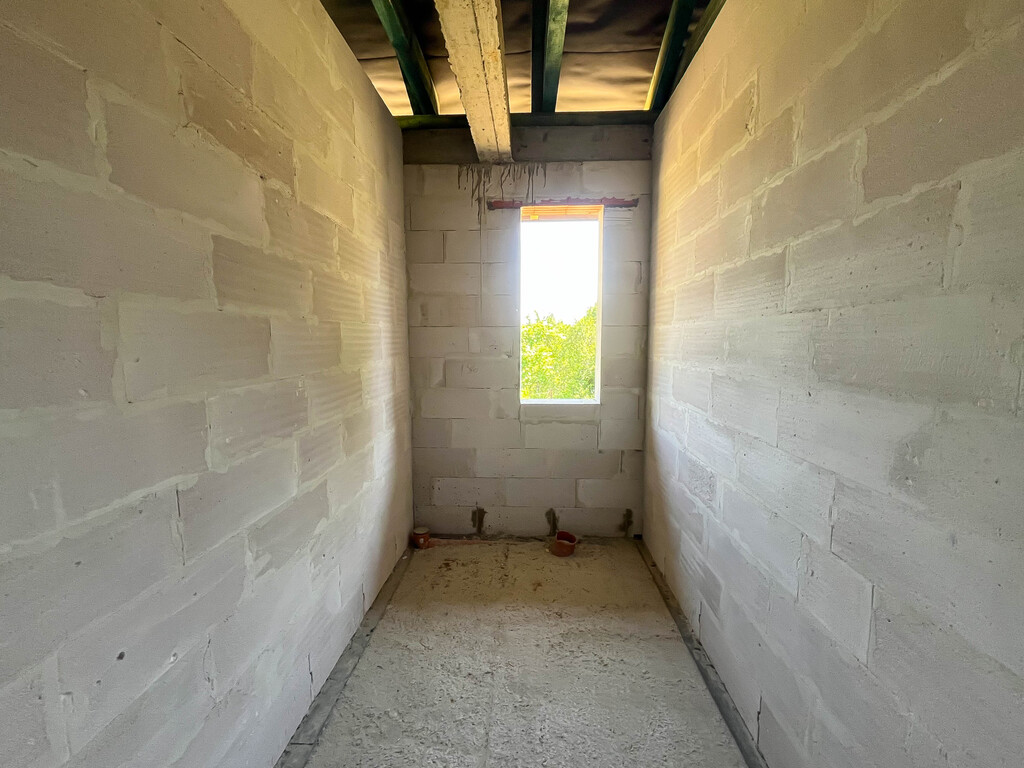 Dom parterowy stan surowy-130m2+1121m2 Szewna