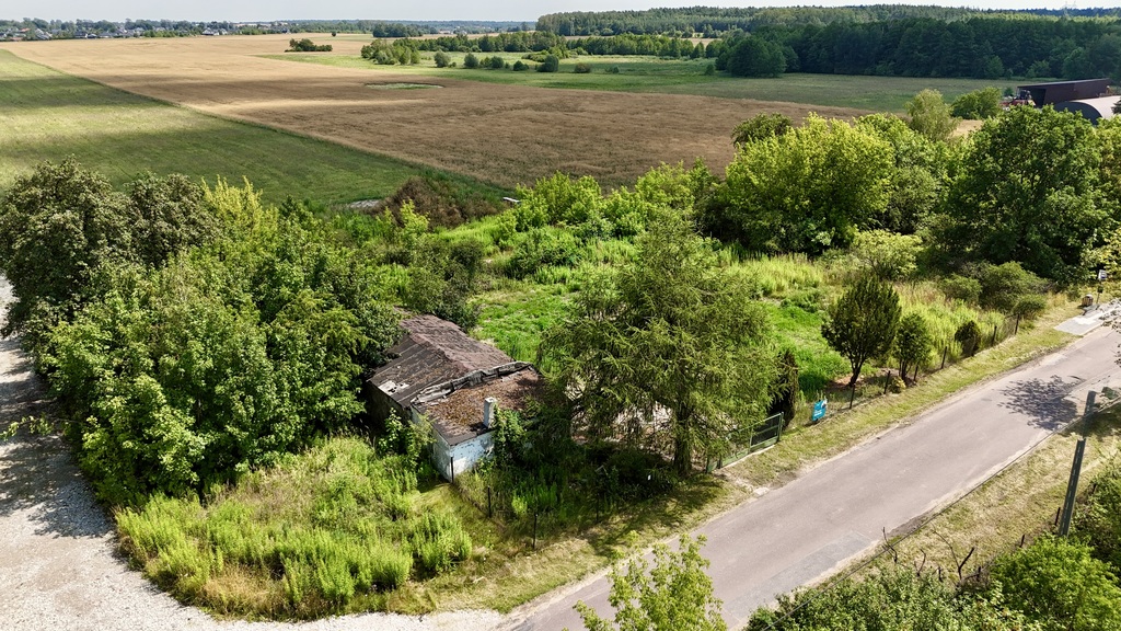 Twoja oaza 1600m² w Nowosolnej - Cisza i Komfort