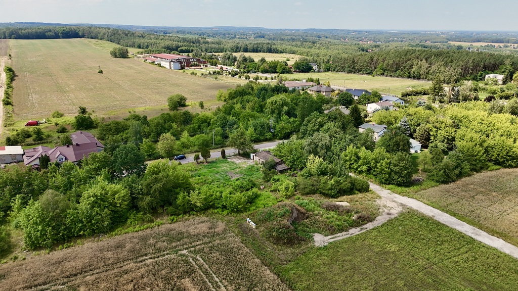 Twoja oaza 1600m² w Nowosolnej - Cisza i Komfort