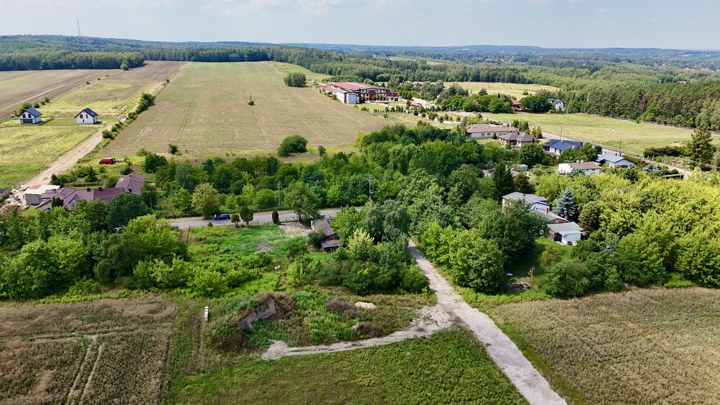 Twoja oaza 1600m² w Nowosolnej - Cisza i Komfort