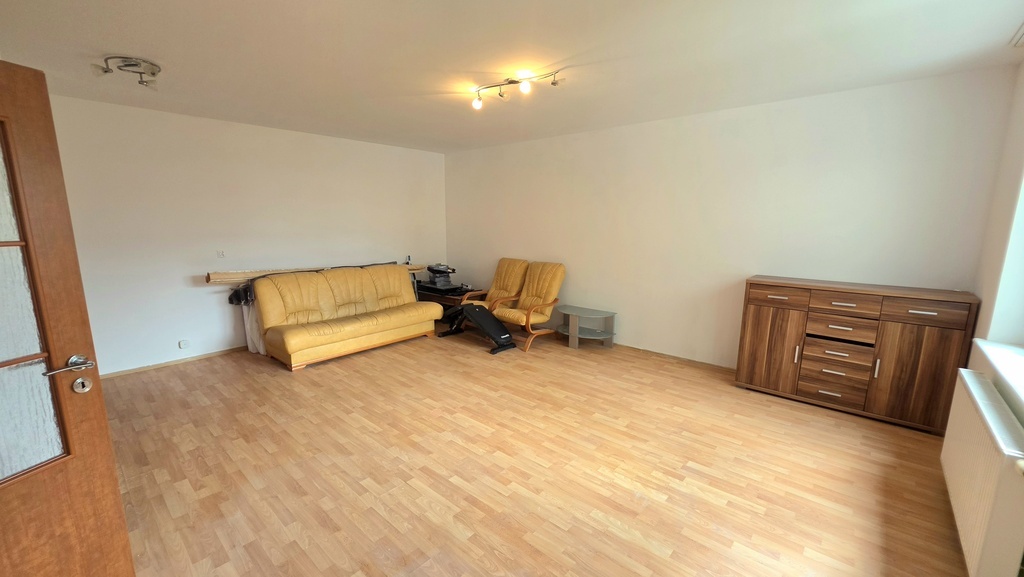 Apartament 3pok. Os. Magnolia 2007 r. I p., winda