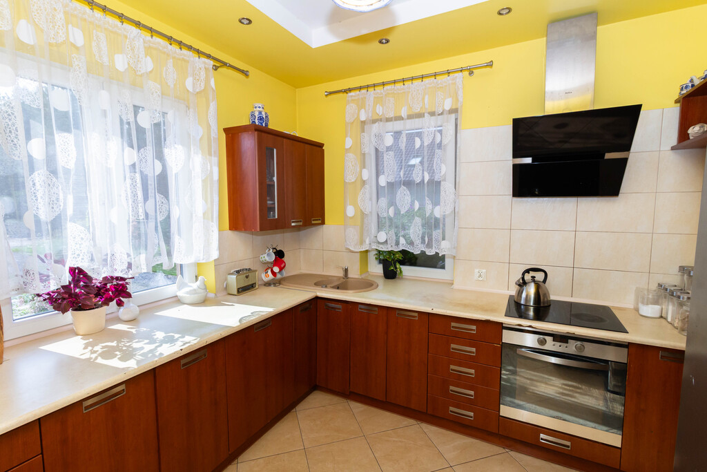 Dom przy lesie 193m2 działka 3050m2 Magonie
