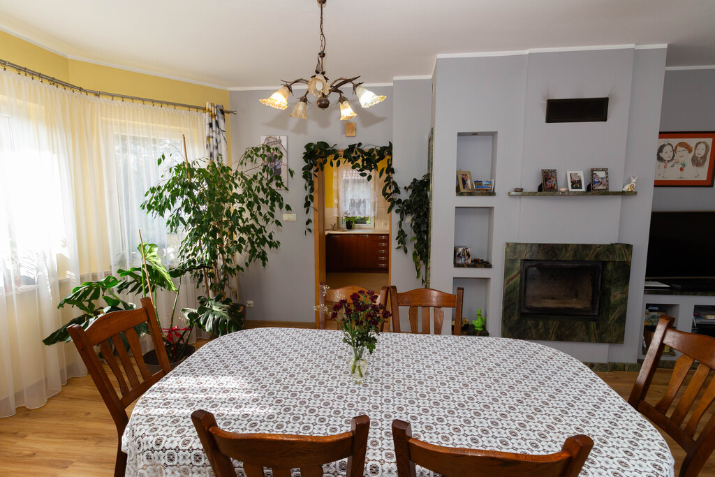 Dom przy lesie 193m2 działka 3050m2 Magonie