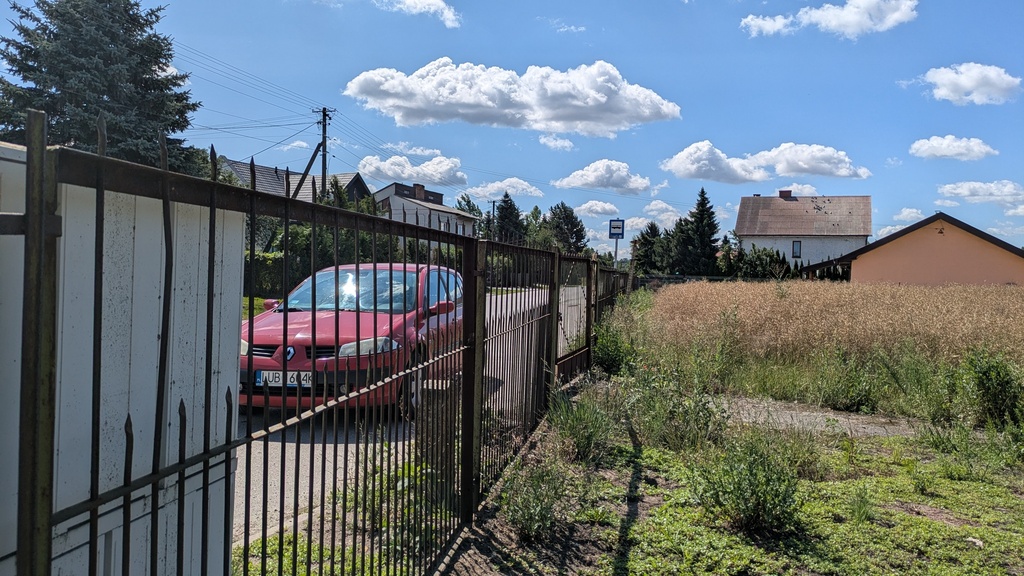 31 arów z domem i mediami – Mełgiew
