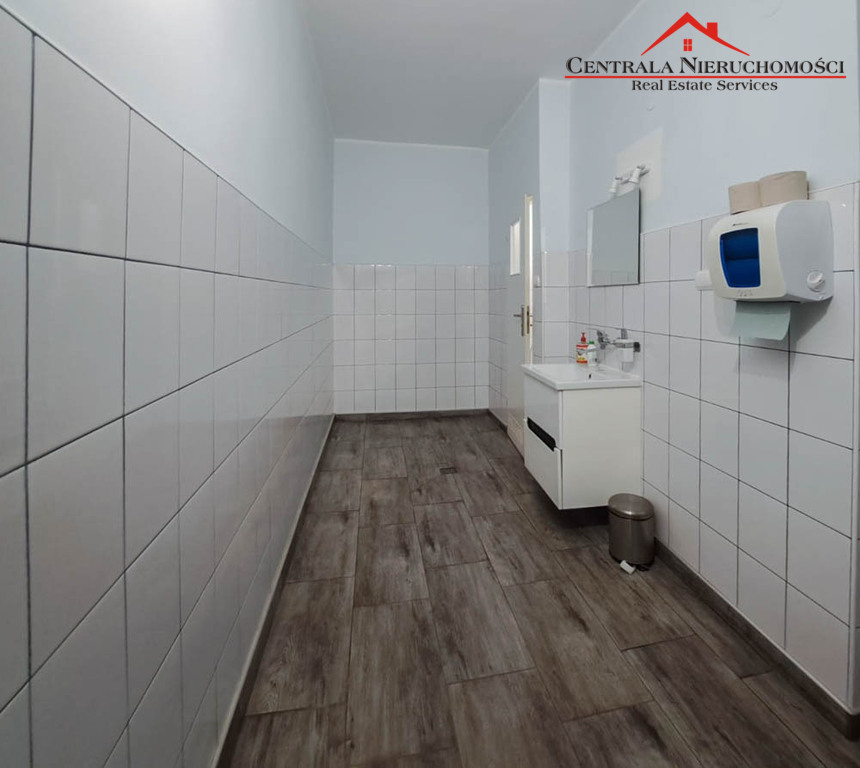 Lokal openspace, 90m2, Mokre