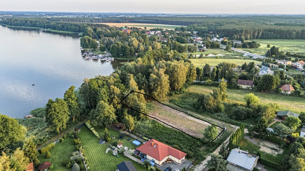 Prestiżowa działka nad jeziorem