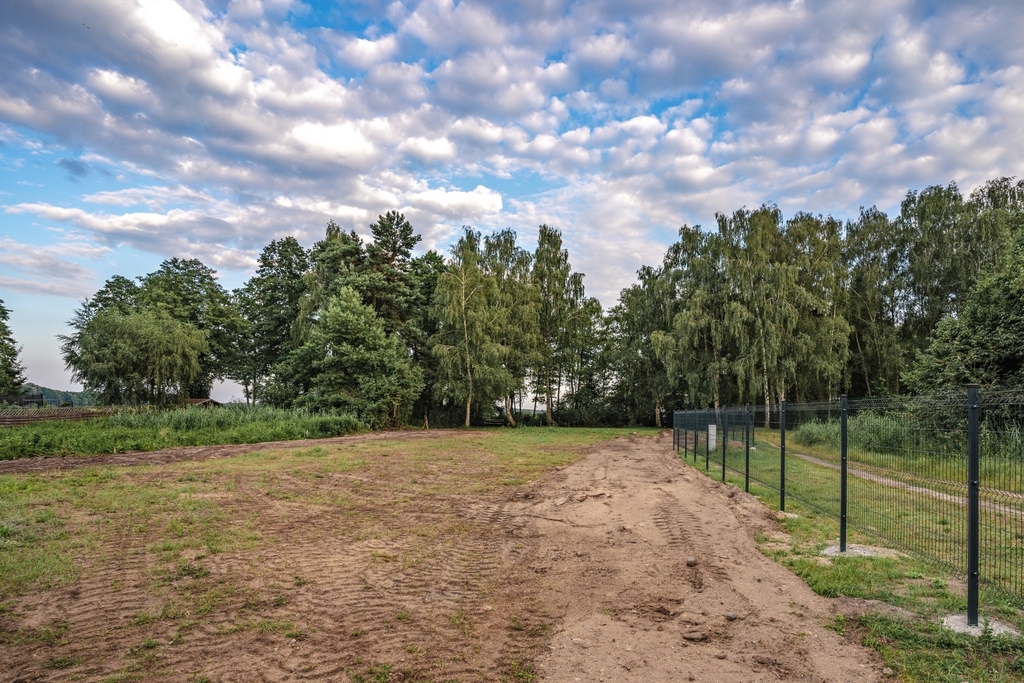 Prestiżowa działka nad jeziorem