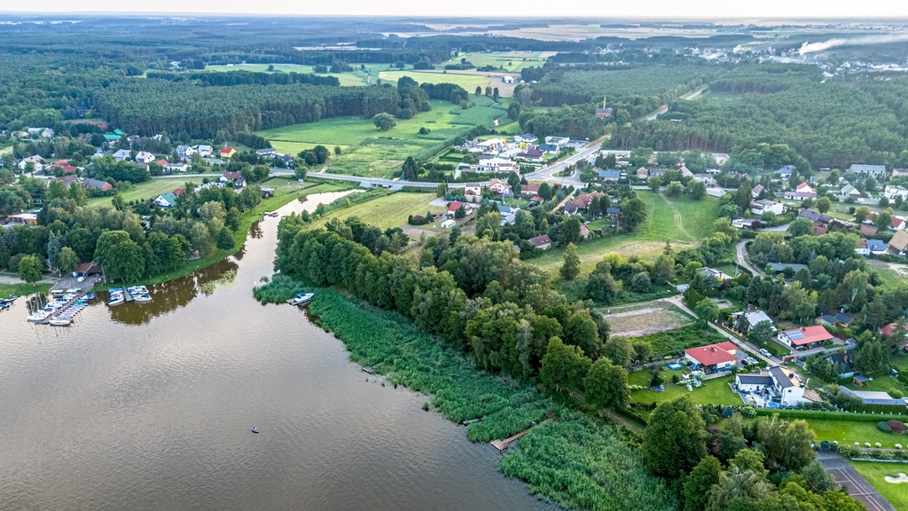 Prestiżowa działka nad jeziorem
