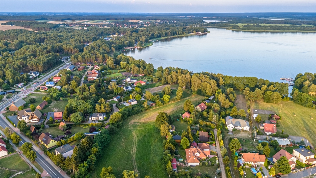 Prestiżowa działka nad jeziorem