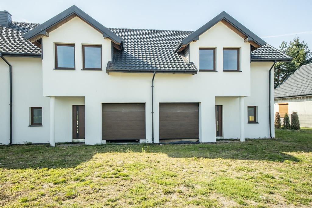 Segment z ogrodem 404 m² – Krośniewice
