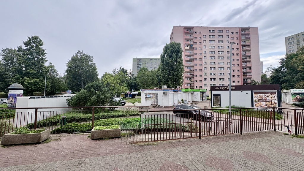 2 pokoje po remoncie | Balkon | Piwnica I Santocka