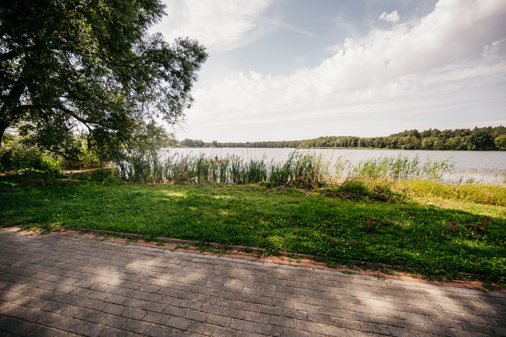 Bezobsługowa działka rekreacyjna 600 m² z domkiem