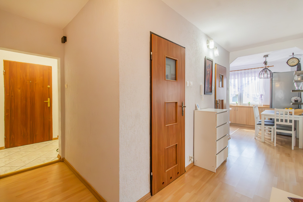 REZERWACJA, 3 pok, osobna kuchnia, aż 64 m2