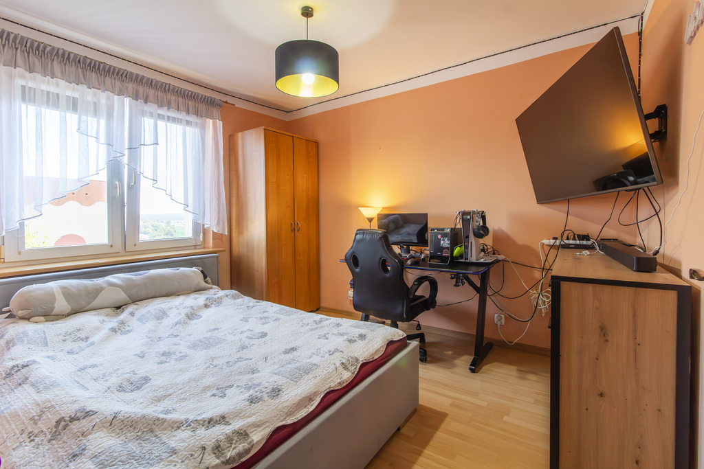 REZERWACJA, 3 pok, osobna kuchnia, aż 64 m2