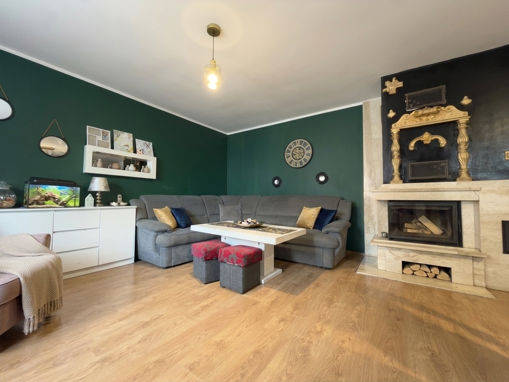 Mościejewo: Zadbany segment 91m² z tarasem