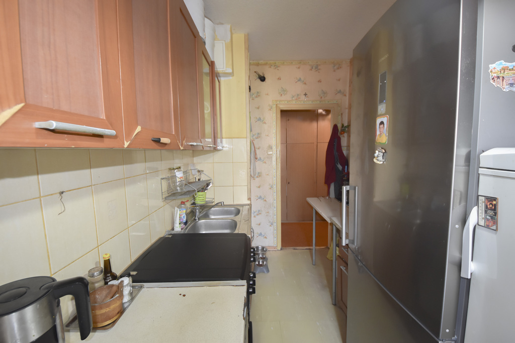 Mieszkanie, ZWM 60m2 do kapitalnego remontu
