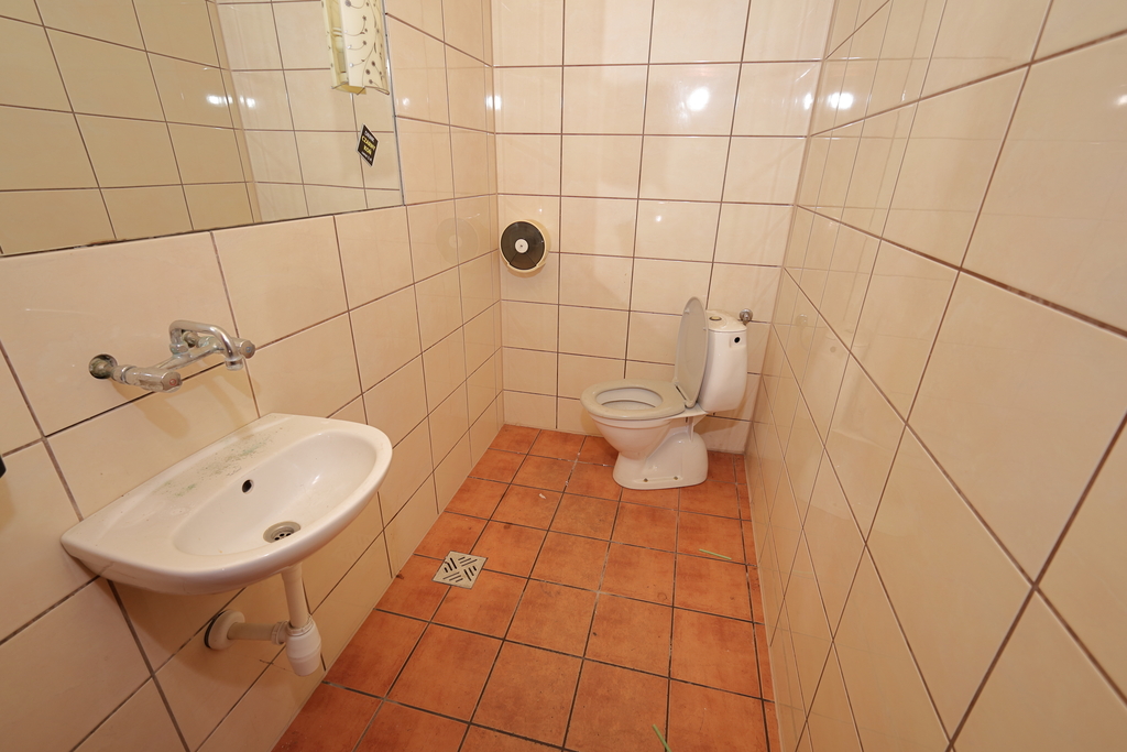 Lokal 235 m², dawny pub, możliwość usług