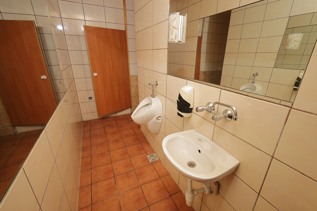 Lokal 235 m², dawny pub, możliwość usług