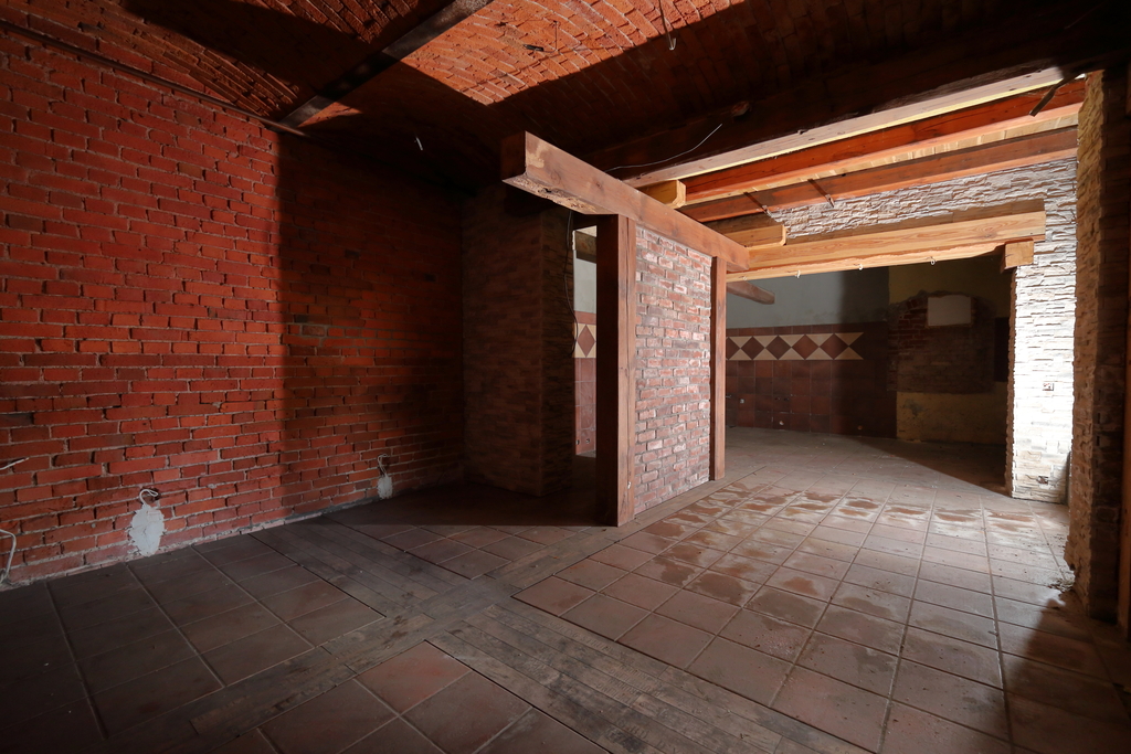 Lokal 235 m², dawny pub, możliwość usług