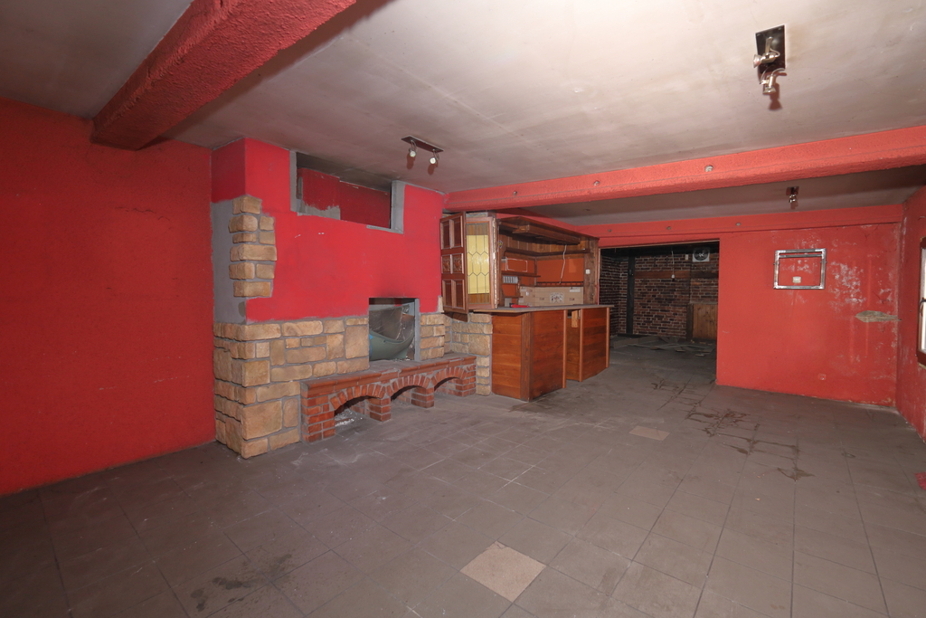 Lokal 235 m², dawny pub, możliwość usług